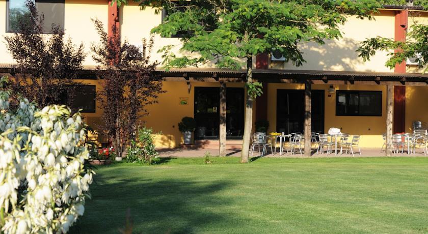 Отель Agriturismo La Fraccina