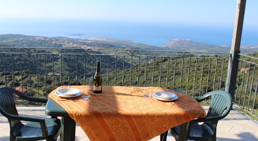 Апартаменты Residence La Frisaia