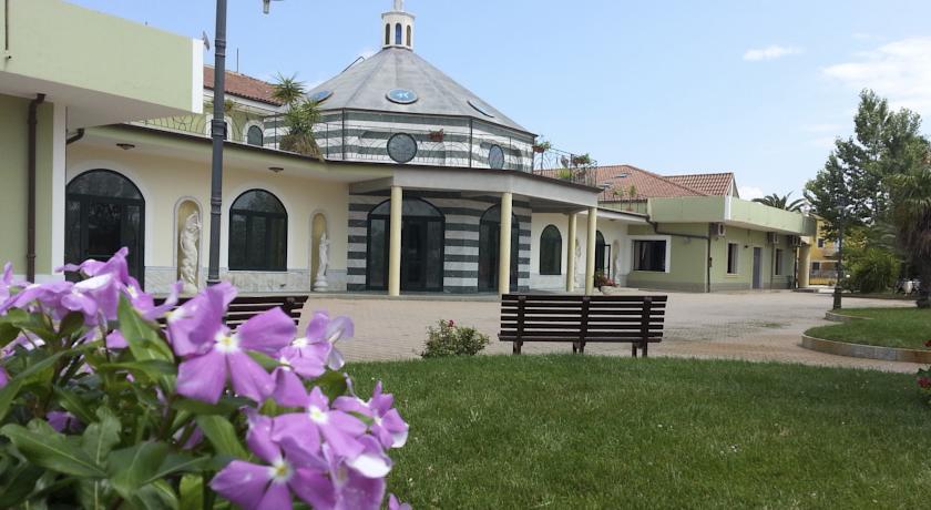 Отель Hotel Miramare