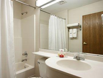 Отель Microtel Bloomington