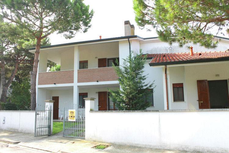 Апартаменты Holiday Home Pino Due Lido Di Volano