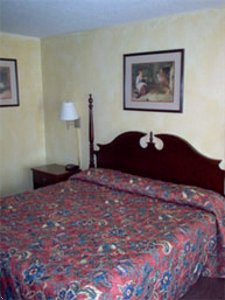 Отель Knights Inn Rowland