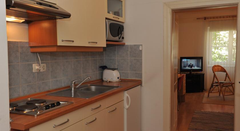 Apartment Tina Tour As