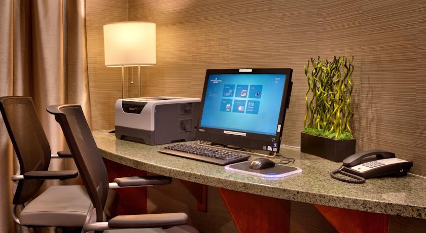 Отель SpringHill Suites by Marriott Cedar City
