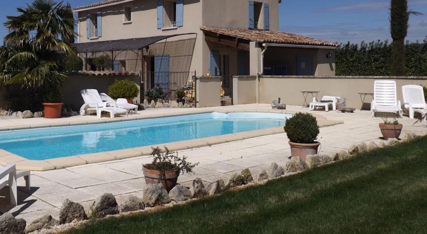 Апартаменты Demeure d'hôtes et Mas Maurice