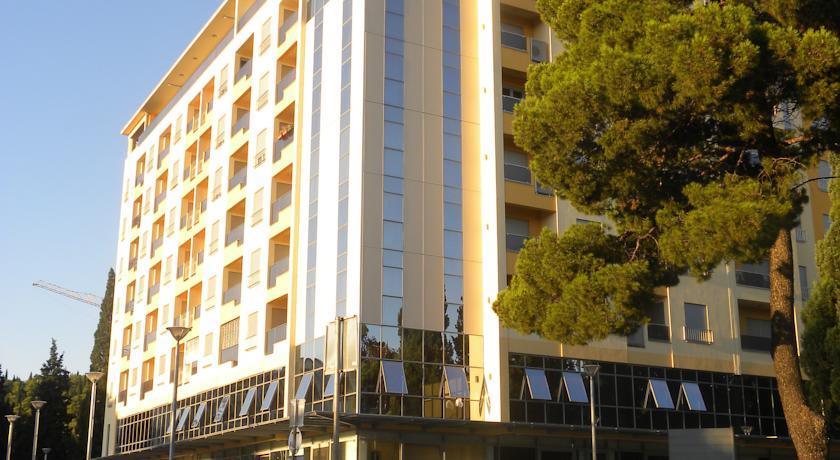 Апартаменты Apartments Athos