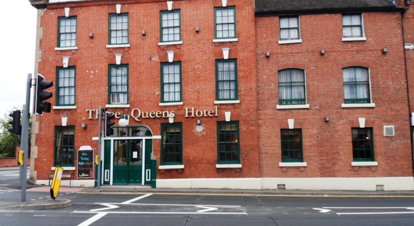 Отель Three Queens Hotel