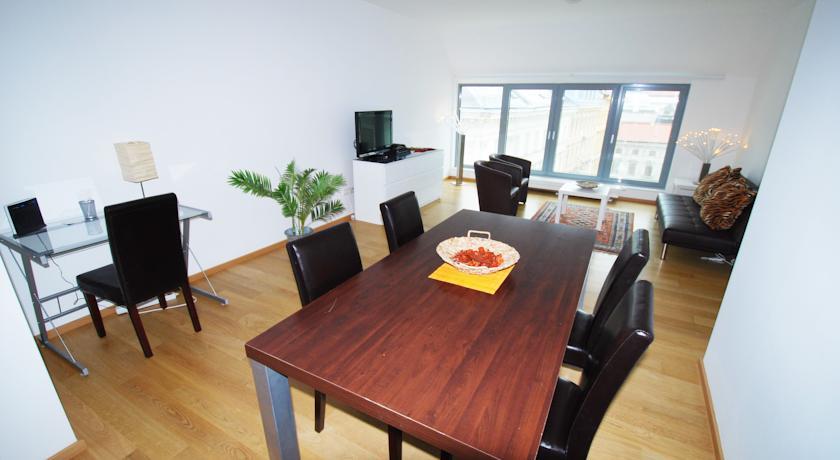 Duschel Apartment Tegetthoffstrasse 3