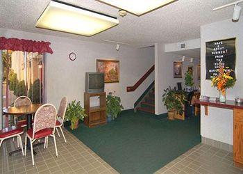 Отель Econo Lodge Mifflintown