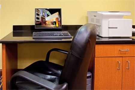 Отель Holiday Inn Express Richmond Airport