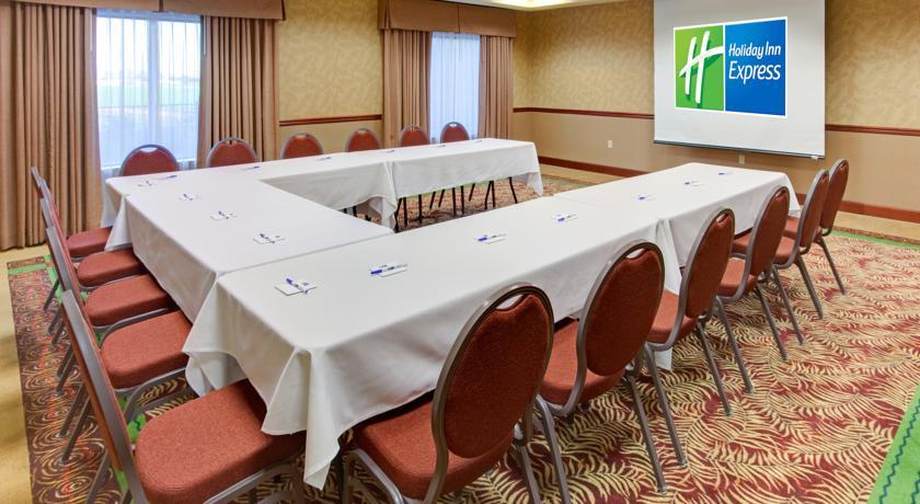Отель Holiday Inn Express Hotel & Suites Yuma