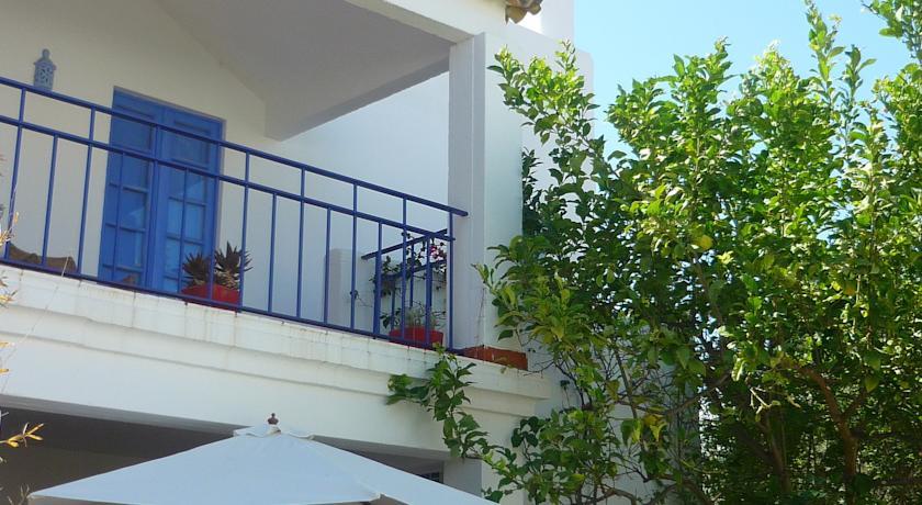 Апартаменты Ithaca House