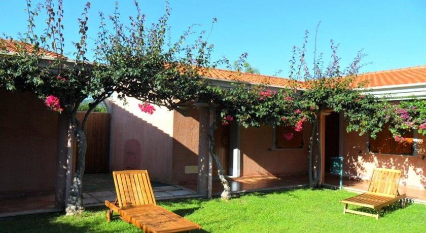 Отель Hotel Sant'Efisio