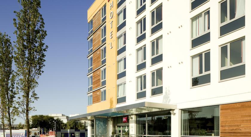 Отель ibis Bristol Temple Meads