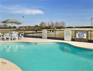 Отель Howard Johnson Inn & Suites Florence