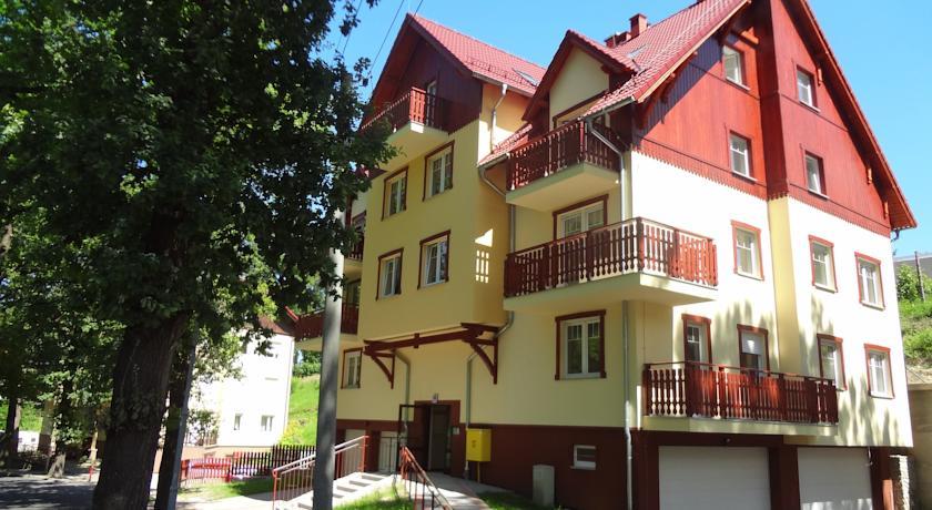 Rezydencja Pod Dębami - SunSeasons24