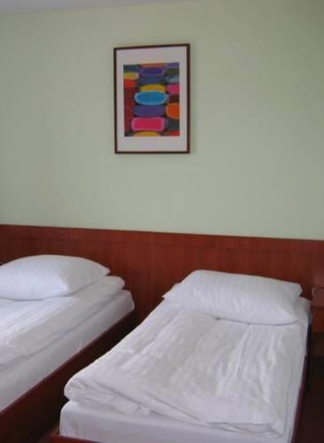 Отель Hotel Angie