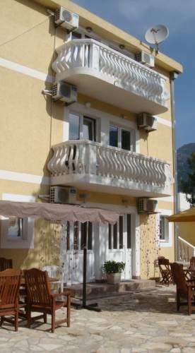 Апартаменты Apartments Beba Zalad