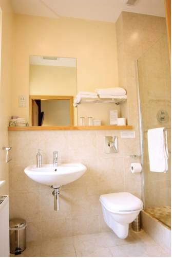 Отель The Mitre Inn