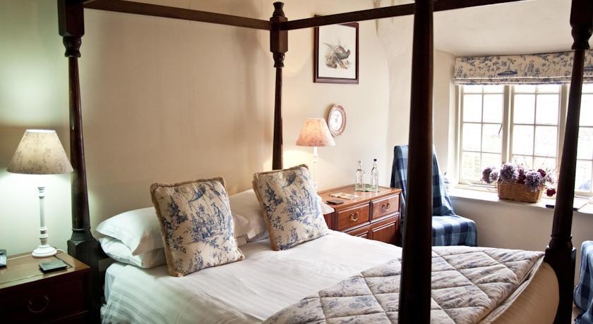 Отель Ring of Bells Inn