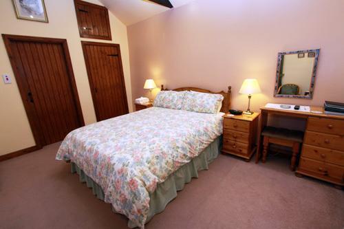 Отель Rawcliffe House Farm