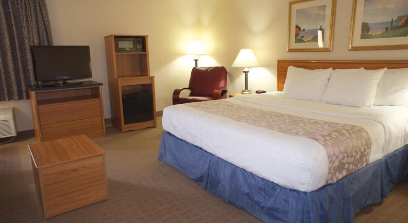 Отель La Quinta Inn Pleasant Prairie Kenosha