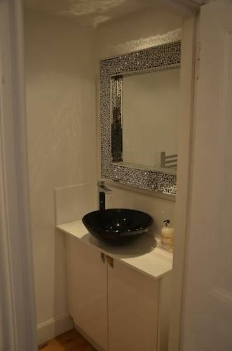 Мини-отель Giffnock B&B