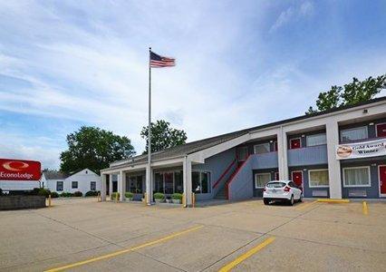 Отель Econo Lodge Little Creek