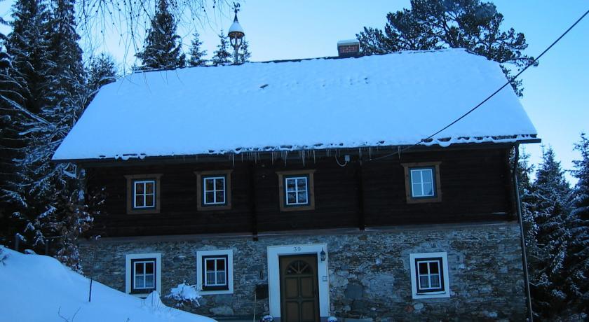 Апартаменты Ferienalm Grojerhof