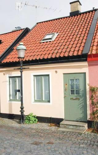 Апартаменты Holiday home Vädergränd Ystad
