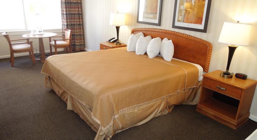 Отель Howard Johnson Inn Atlantic City
