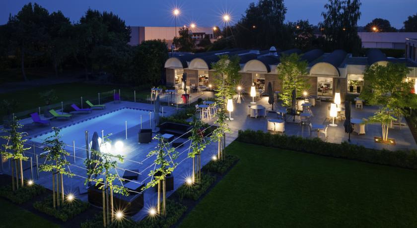 Отель Novotel Lens Noyelles
