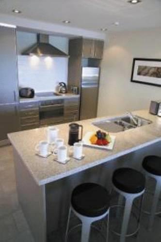 Апартаменты The Waterfront Suites - Heritage Boutique Collection