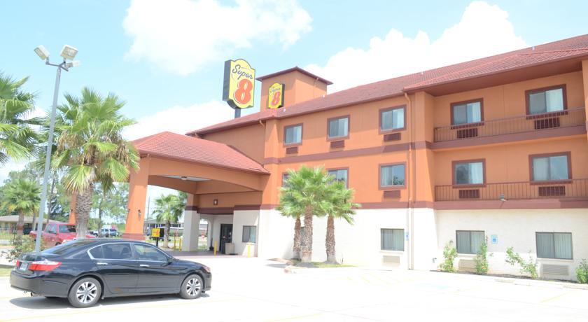 Отель Super 8 Brookshire