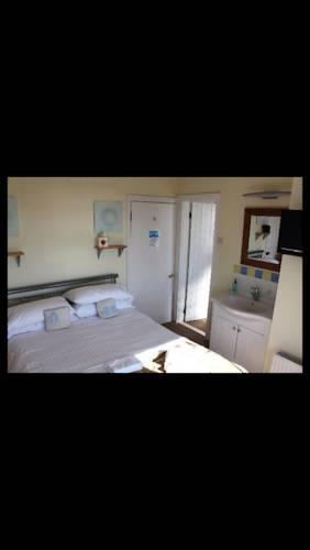 Отель The Bay View Inn