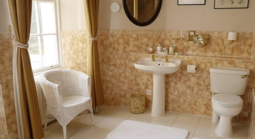 Отель Deeside Country House
