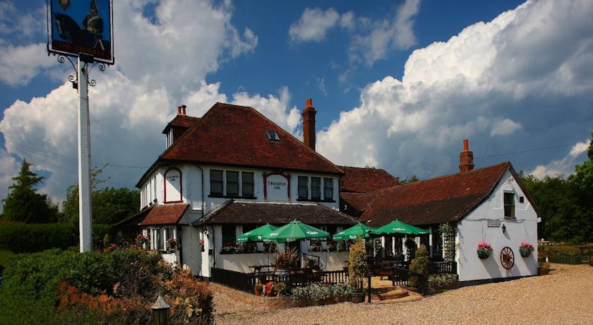 Отель The Trooper Inn