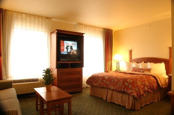 Отель Staybridge Suites Middleton/Madison-West