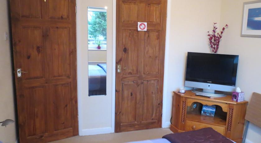 Мини-отель Cawood Guest House