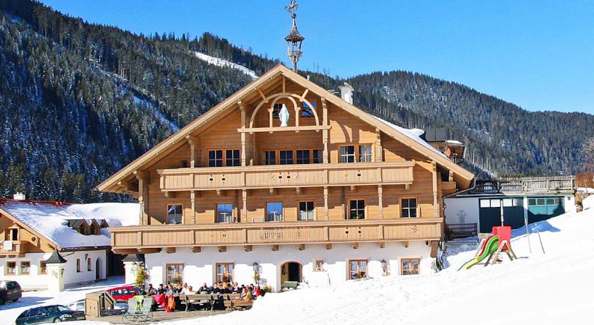 Отель Appartements Pilzhof