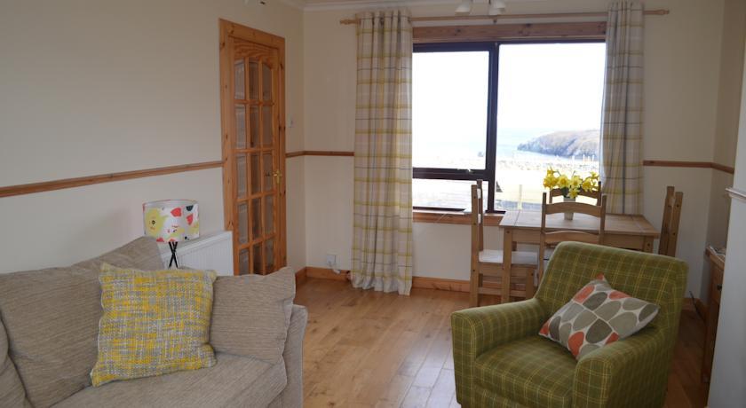 Апартаменты Highland Holiday House