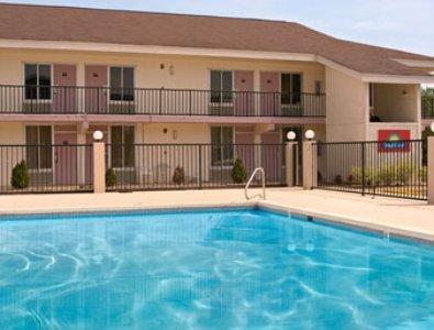 Отель Days Inn Shorter