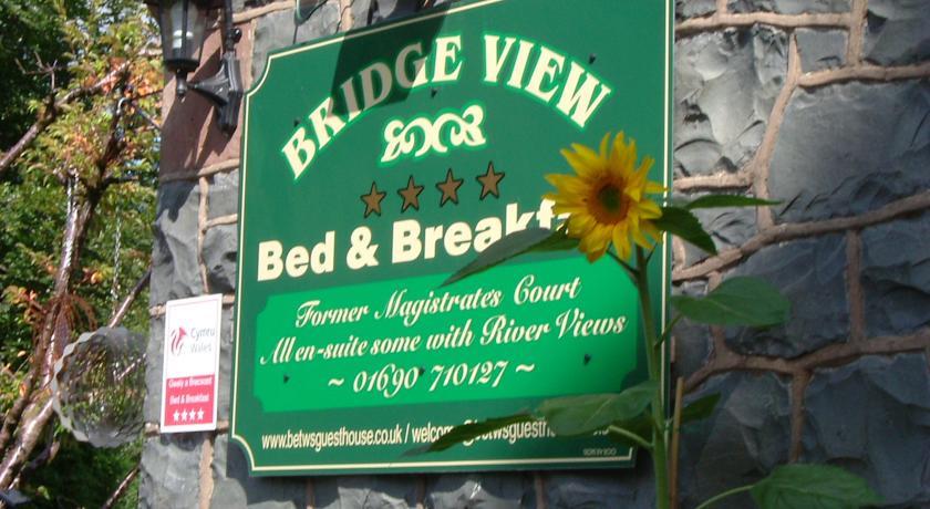 Мини-отель Bridge View B&B