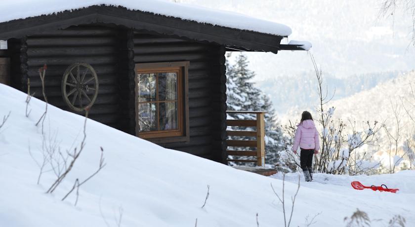 Отель Chalets im Brixental II