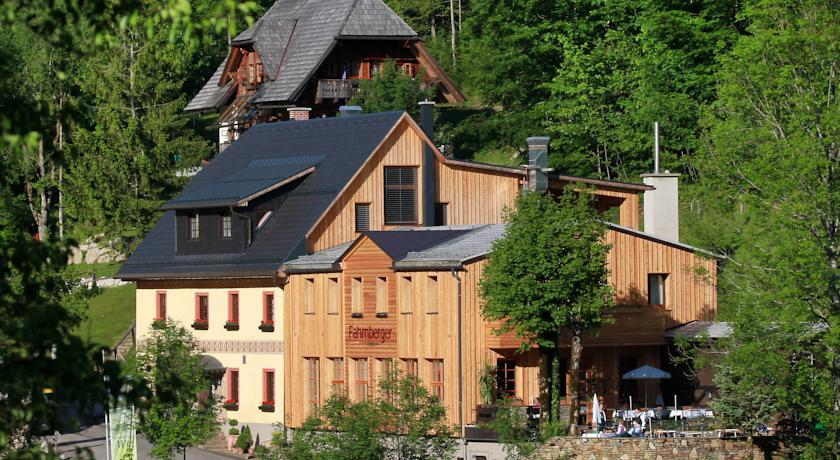 Отель Hotel Fahrnberger