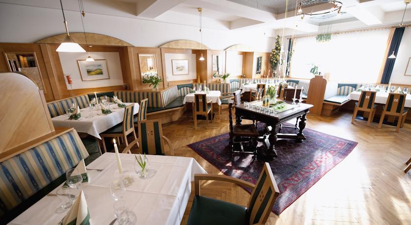 Отель Hotel-Restaurant Gollner