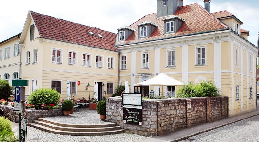 Отель Babenbergerhof