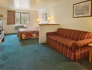 Отель Super 8 Motel - Prince Frederick