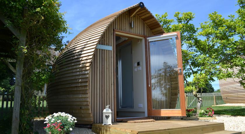 Отель Foxfield Glamping