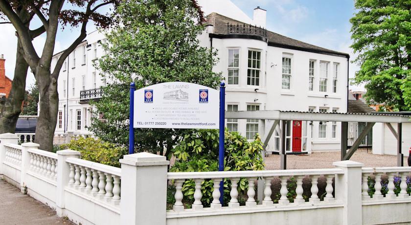 Гостевой дом The Lawns Guest House